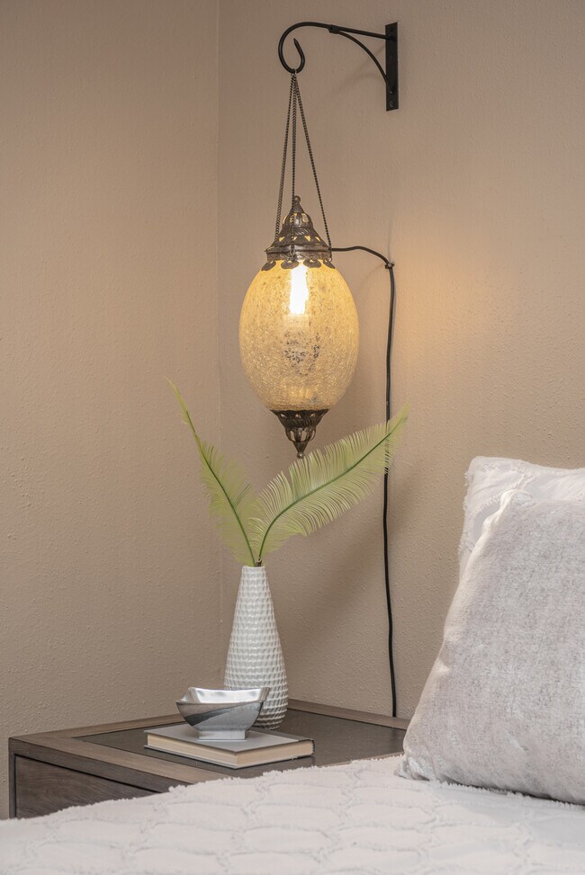 Building Photo - 20415 Linden Tree Dr