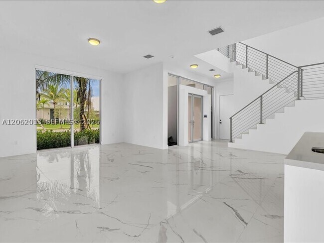 Building Photo - 16644 Botaniko Dr N