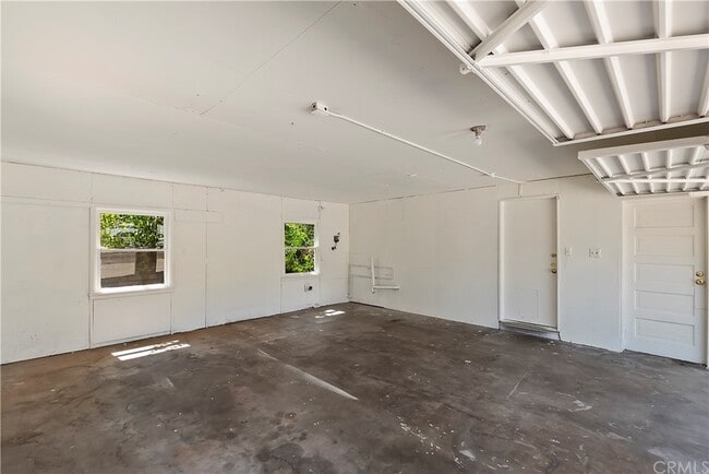 Building Photo - 3495 N Sierra Way