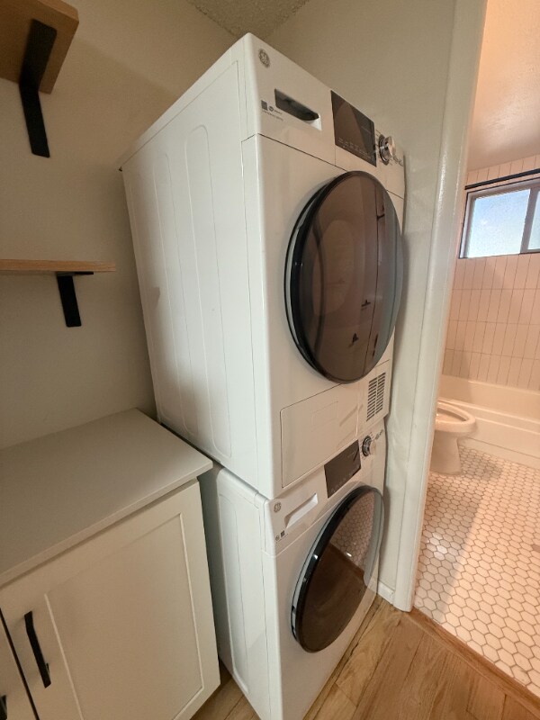 Building Photo - 331 Sherman St