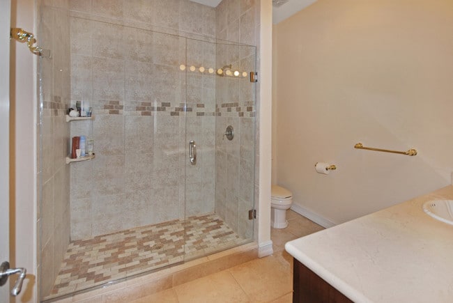 Building Photo - 516  Flamingo Drive