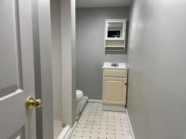 Building Photo - 2-Bedroom on Patterson Park in Highlandtow...