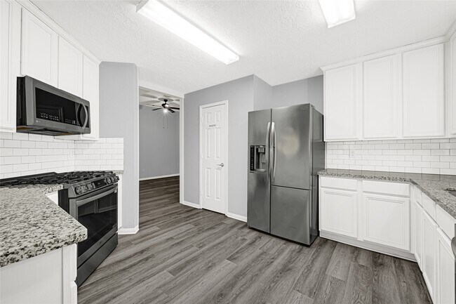 Building Photo - 4019 Bytrail Ct