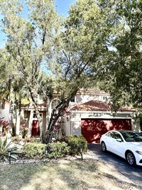 Building Photo - 1000 NW 107th Ave