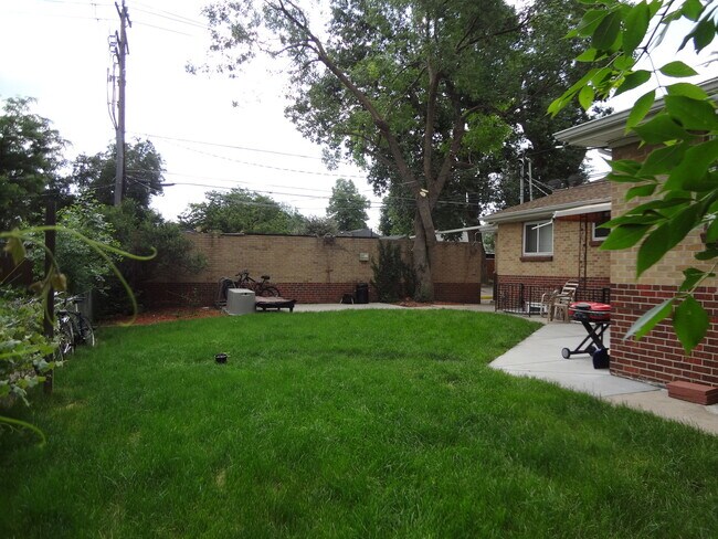 Primary Photo - Two Bedroom Apartment With Hardwood Floors...