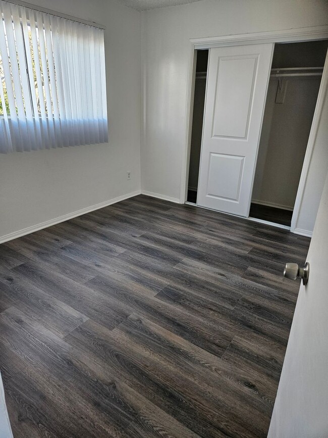 Building Photo - Nicely updated 1bd/1ba, move in ready!!