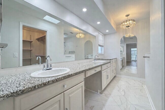 Building Photo - 8442 Eldridge Rd