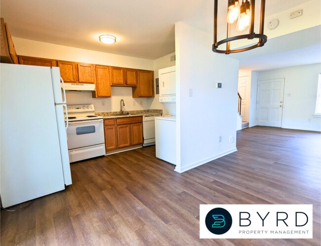 Building Photo - 1506 Stowmarket Ct