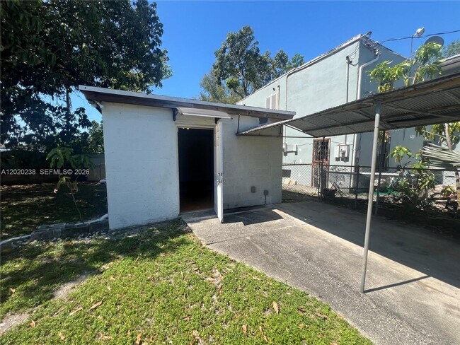 Building Photo - 740 NW 31st St