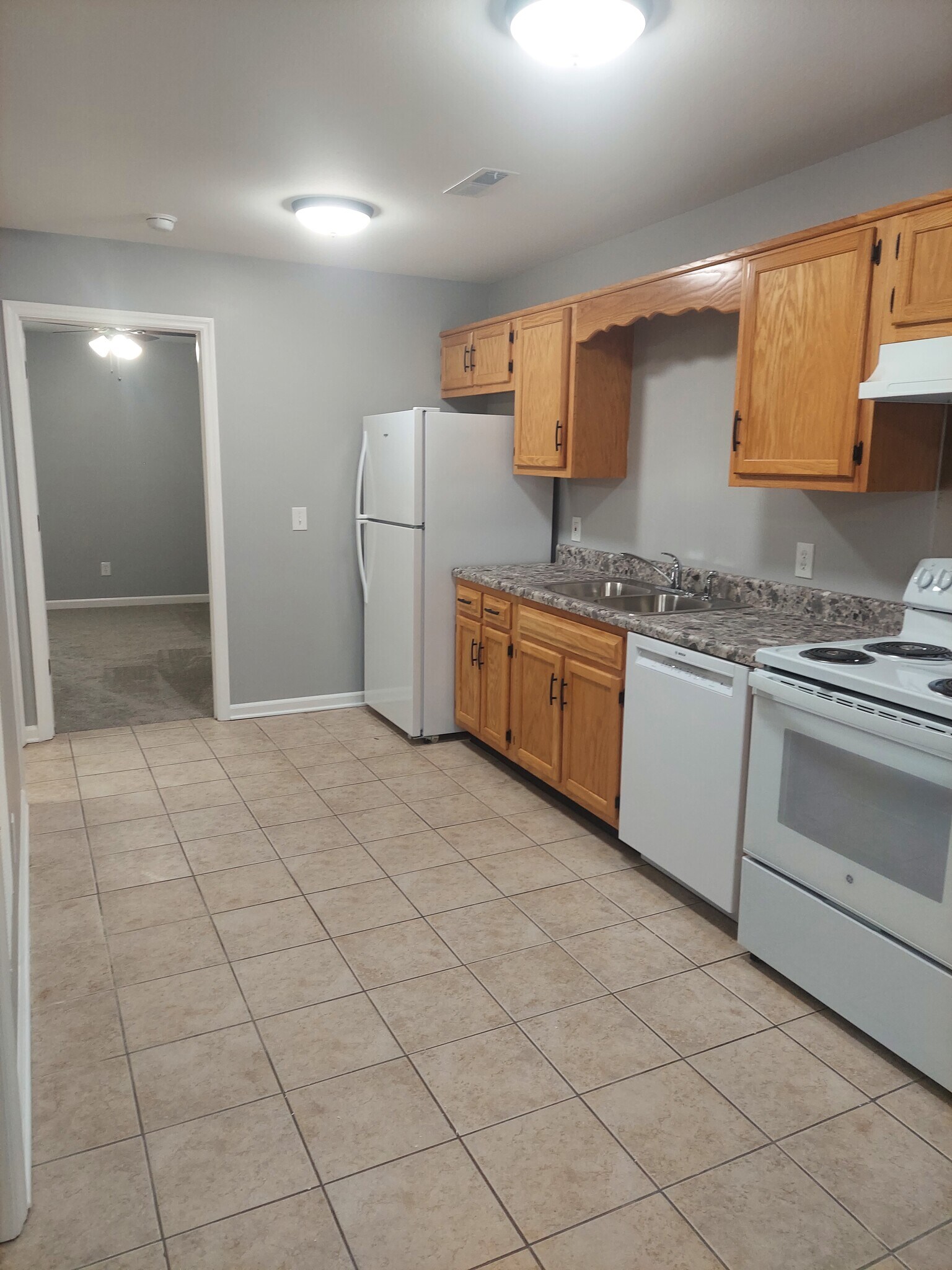 Kitchen - 1438 Vance Rd