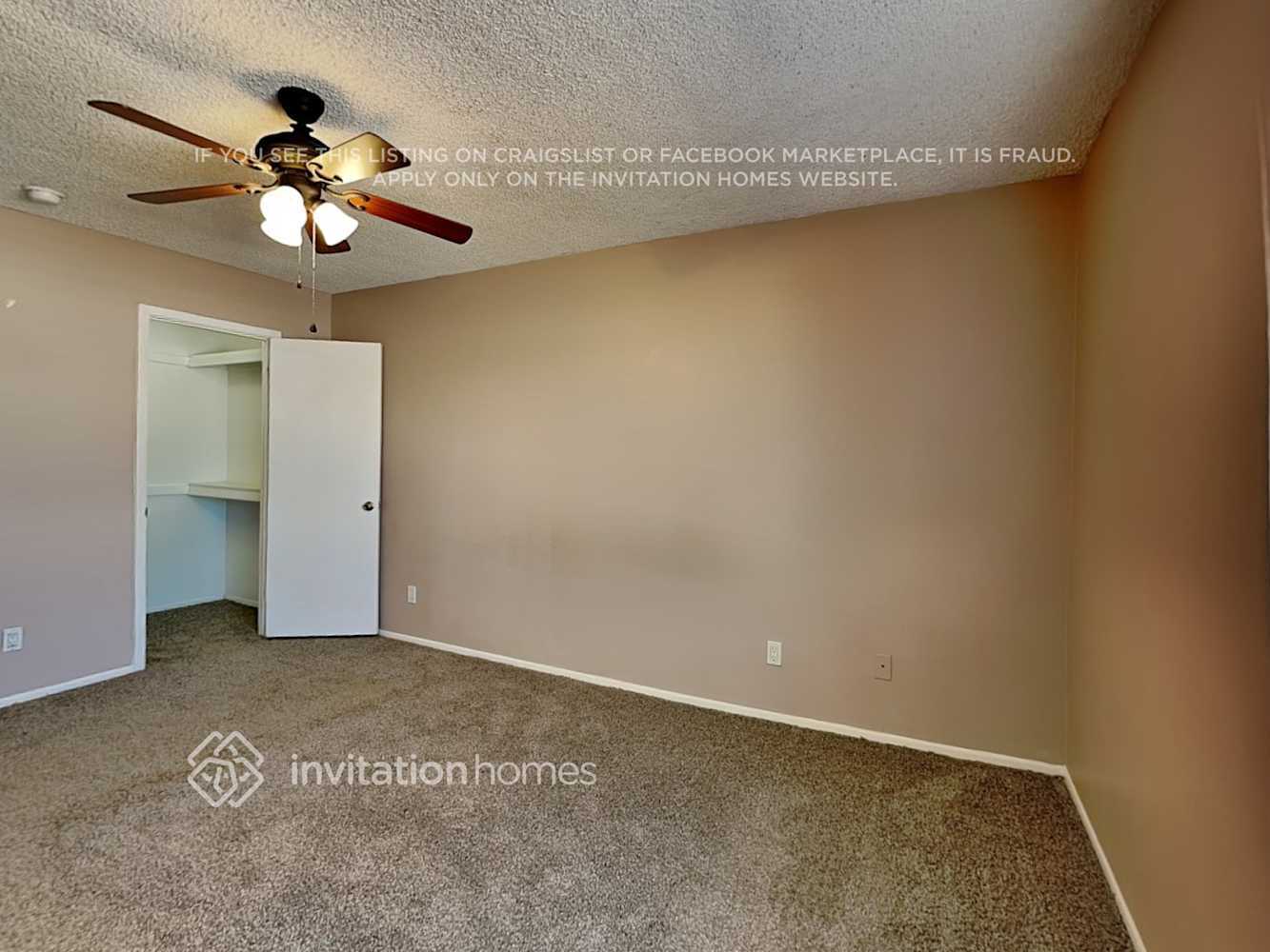 Building Photo - 2933 W Grovers Ave