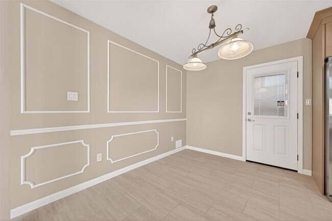 Building Photo - 1010 Valley Ranch Dr