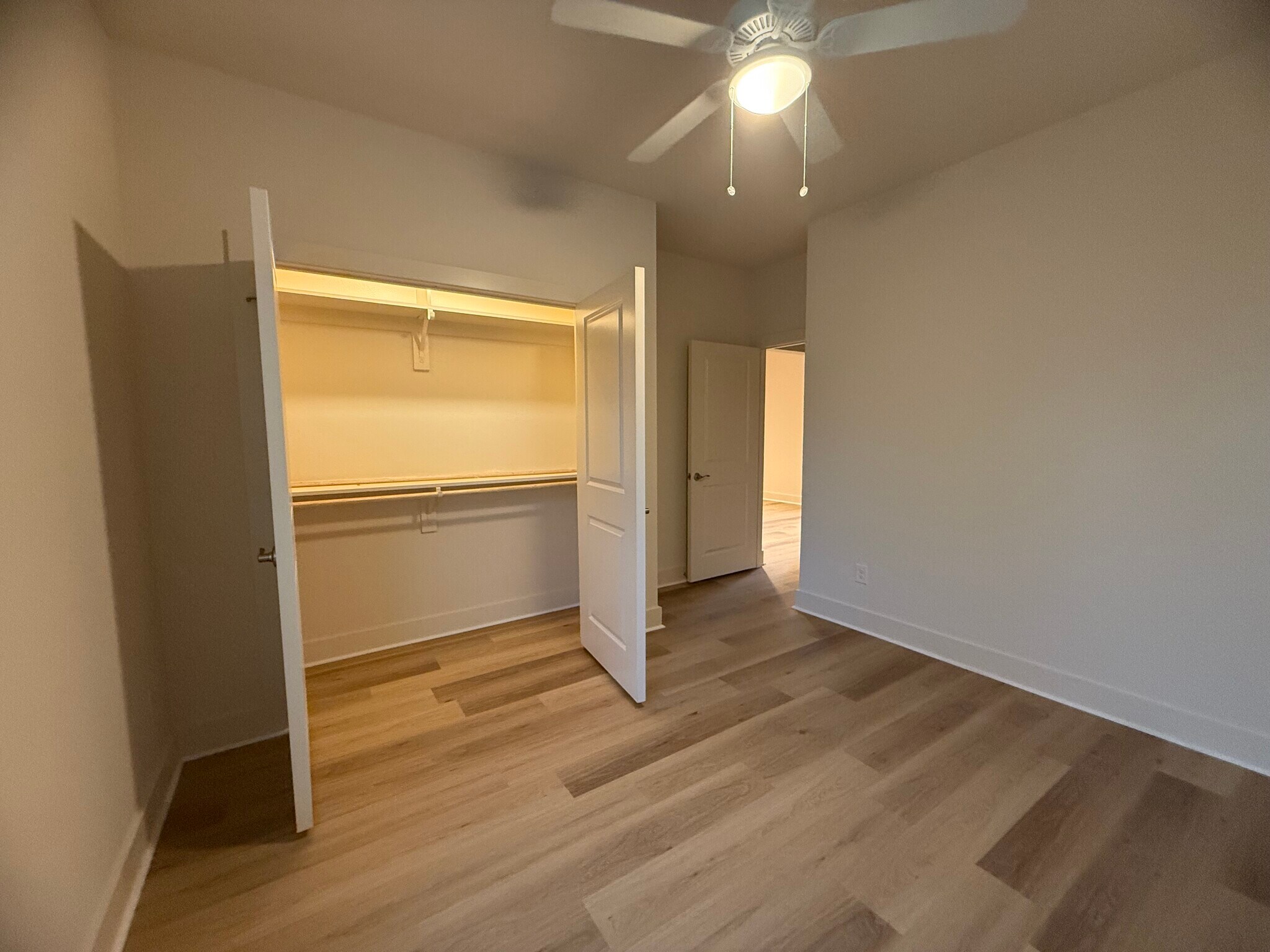 Building Photo - 104 Kirkland St