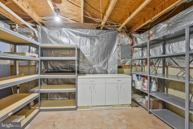 Building Photo - 1 Bentmoor Ct