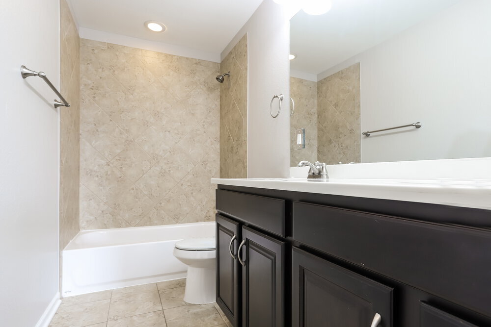 Building Photo - 7649 Blue Water Dr