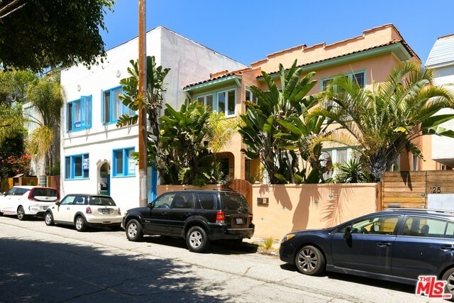 Building Photo - 121 Brooks Ave