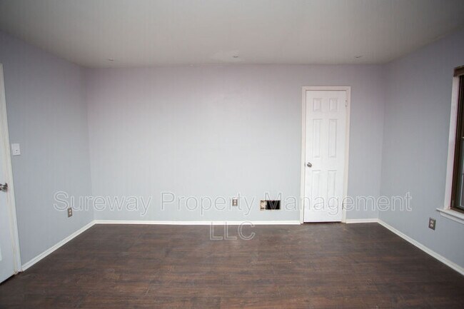 Building Photo - 40 Sumac Ct