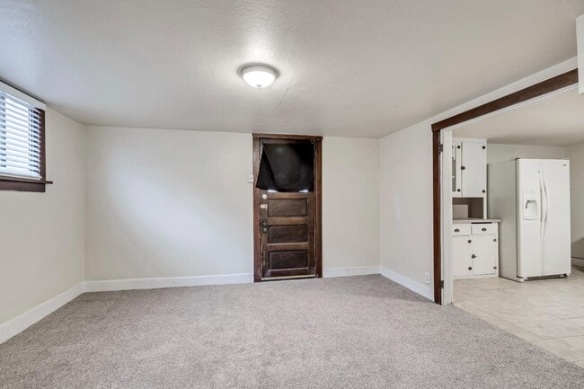 Building Photo - 172 S 600 W