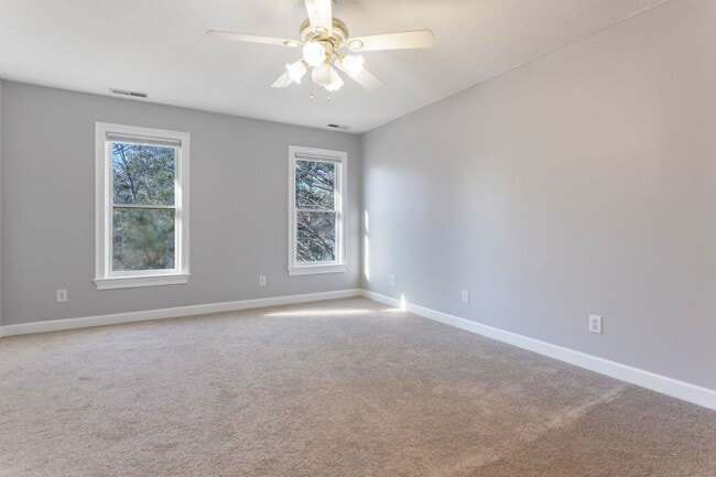 Building Photo - Beautiful 4 Bed 3.5 Bath Home on 20 Acres