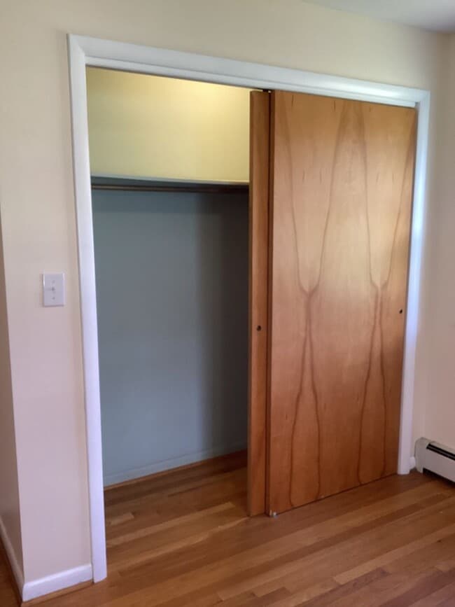 Building Photo - Roomy Rancher in Blue Ridge Summit