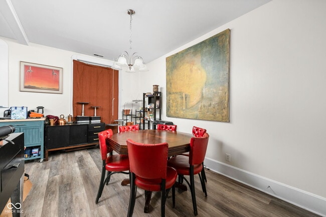 Building Photo - 1446 N Illinois St