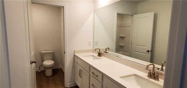 Building Photo - 334 Silverleaf Trl