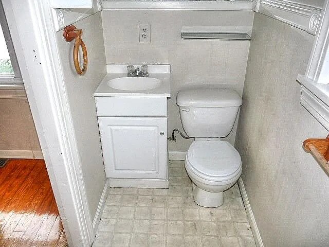 Building Photo - 921 Booth Ave