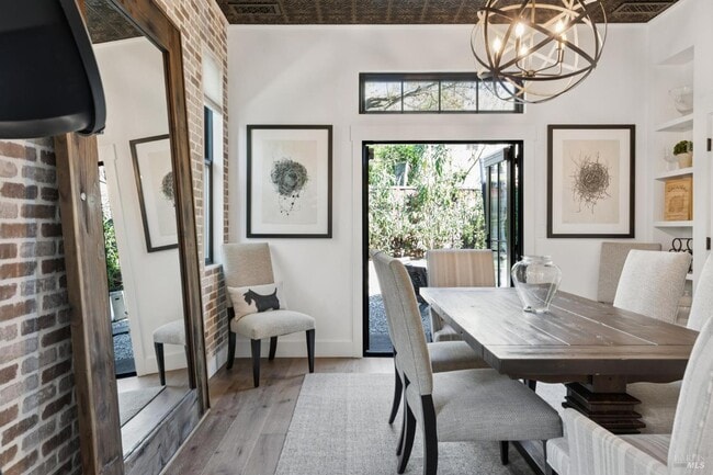 Building Photo - 1810 Quail Ct