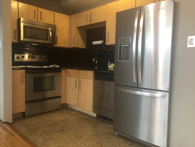 Kitchen - 700 Church St