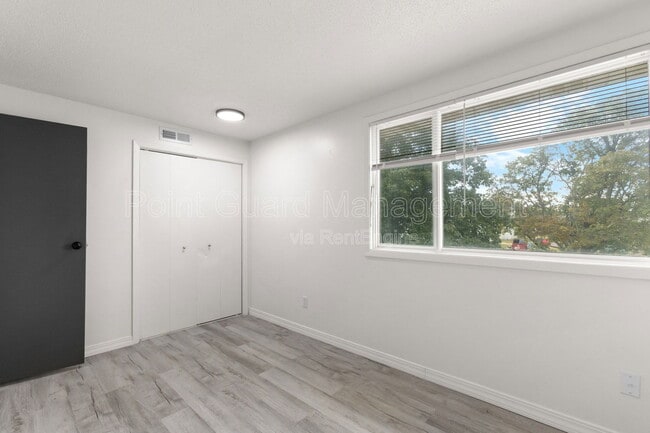 Building Photo - 1810 S Cleveland Ave