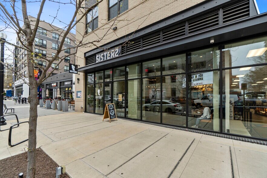 Building Photo - 925 N Fairfax St