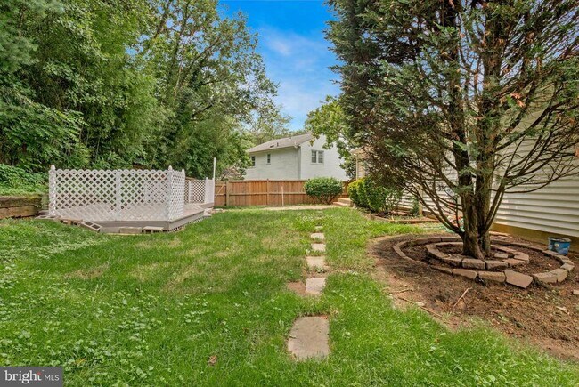 Building Photo - 7915 Journey Ln