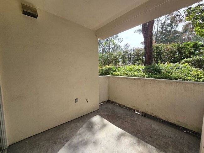 Building Photo - Private Ground-Level Condo in the Heart of Carmel Valley