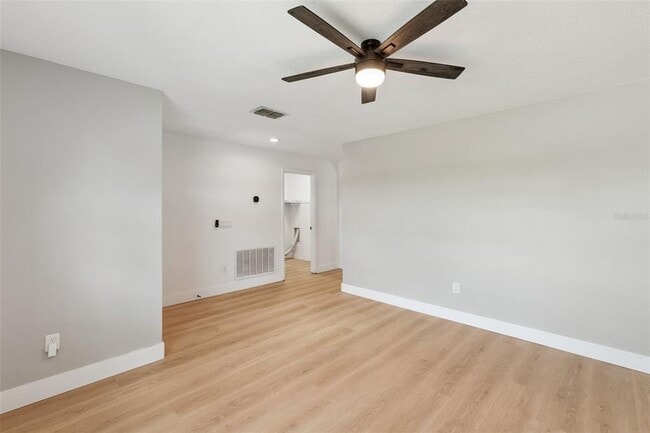 Building Photo - 10618 Clarcona Ocoee Rd