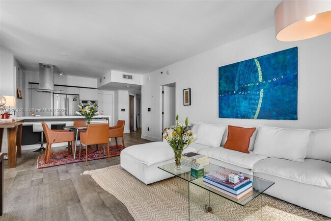 Building Photo - 55 SE 6th St