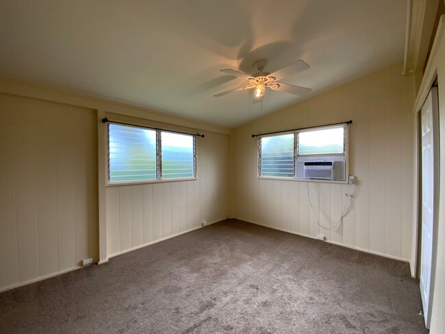 Building Photo - Single level, Single Family Home in Kailua