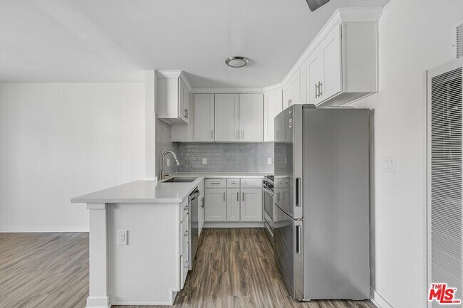 Building Photo - 1323 11th St