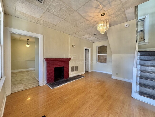 Building Photo - 2723 Elliott Ave