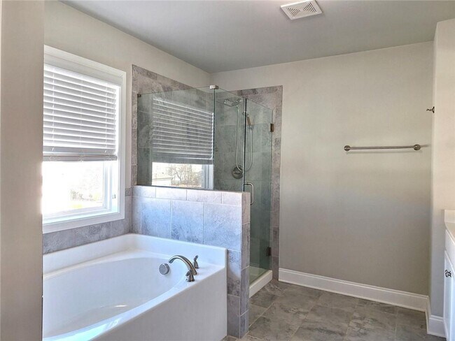 Building Photo - 2718 Morgan Creek Dr