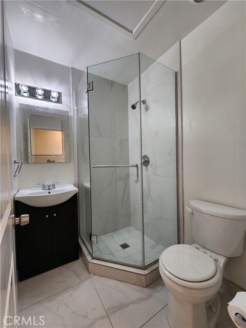 Building Photo - 17449 Donmetz St