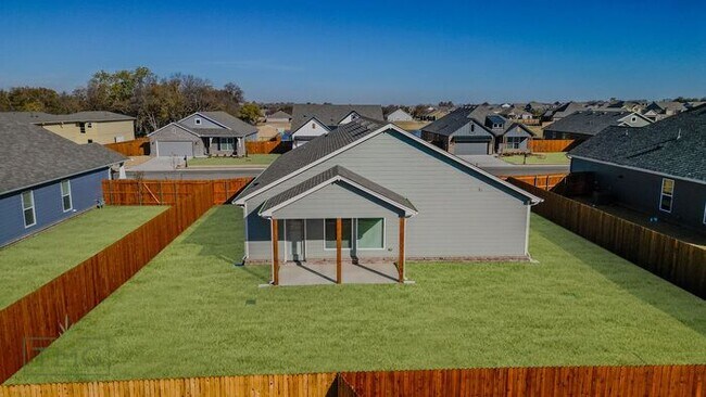 Building Photo - Owasso Luxury 4 Bed Smart Home – 20 Mins t...