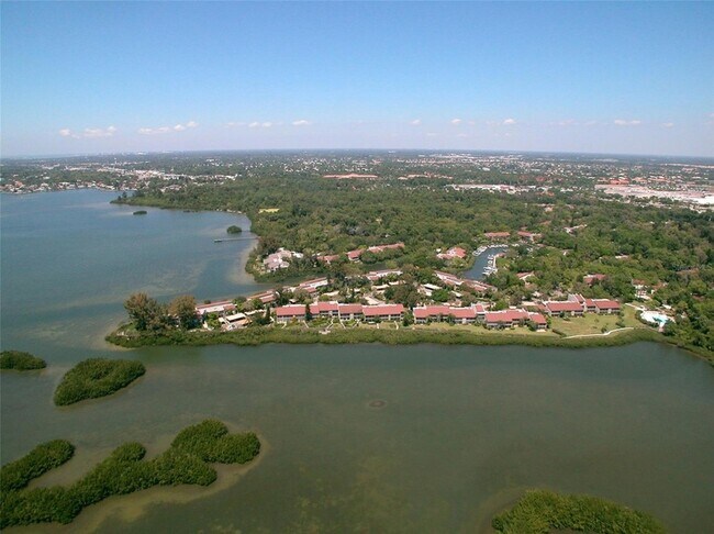 Building Photo - 1633 Boathouse Cir