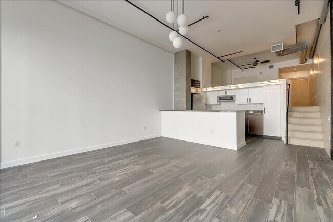 Building Photo - 350 11th Ave