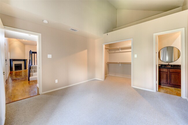 Building Photo - 2023 Gentryside Dr