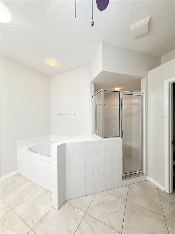 Building Photo - 30533 Lettingwell Cir