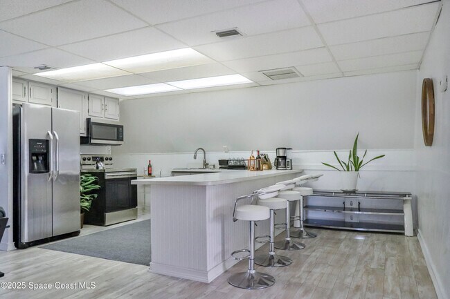 Building Photo - 2440 Brandywine Ln