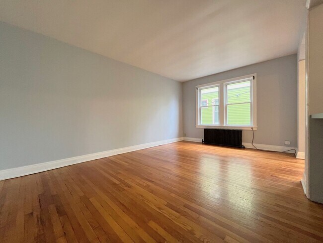 Building Photo - 234 Crescent Ave