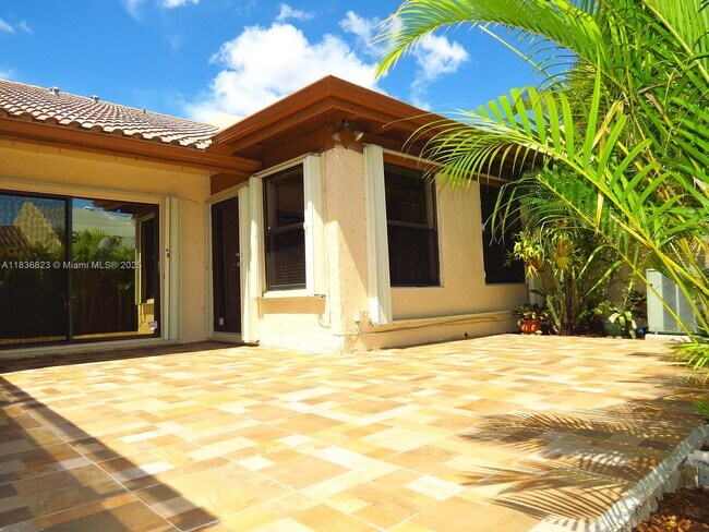 Building Photo - 8567 SW 115th Pl