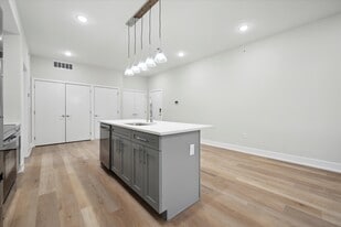Building Photo - 1631 Point Breeze Ave