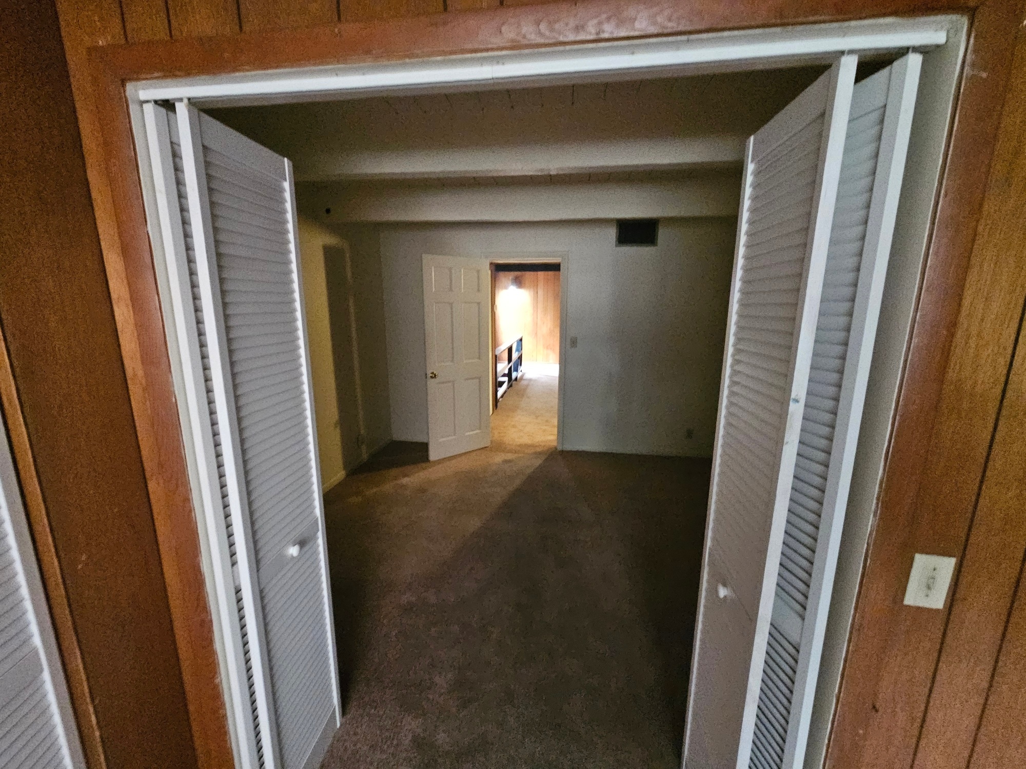 Building Photo - 2752 University Ave